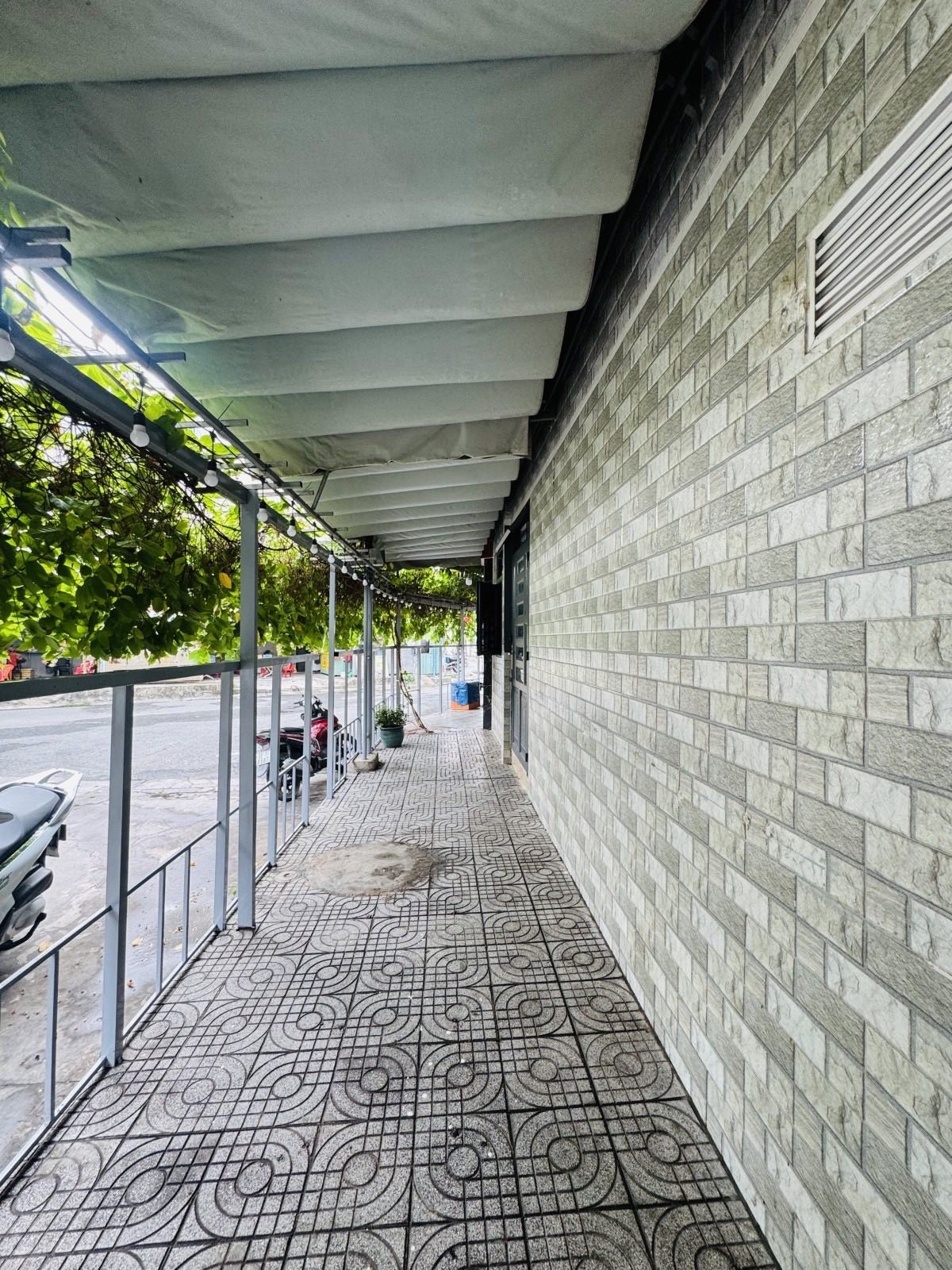  NHÀ CHÍNH CHỦ GỬI BÁN – NHÀ 3 MẶT TIỀN - HUỲNH THỊ HAI - TRUNG TÂM Q.12 – DÒNG TIỀN ỔN ĐỊNH 30triệu/tháng - GIÁ CHÀO CHỈ 11.2 tỷ TL 