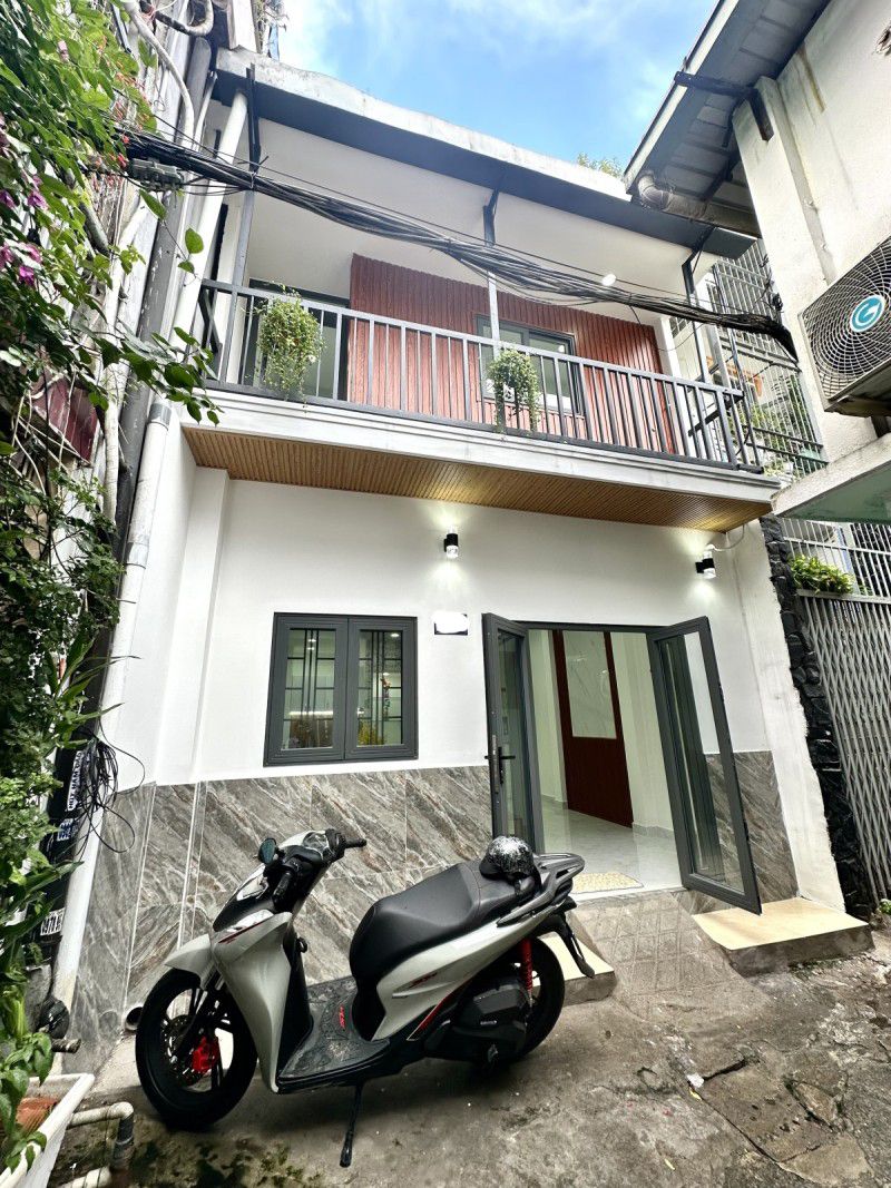  NHÀ BÌNH THẠNH ĐƯỜNG NGUYỄN VĂN ĐẬU - 2 TẦNG SÁT HẼM XE TẢI TRÁNH - 2PN - NHÀ MỚI CỰC XINH XẮN - ĐẦY ĐỦ CÔNG NĂNG 