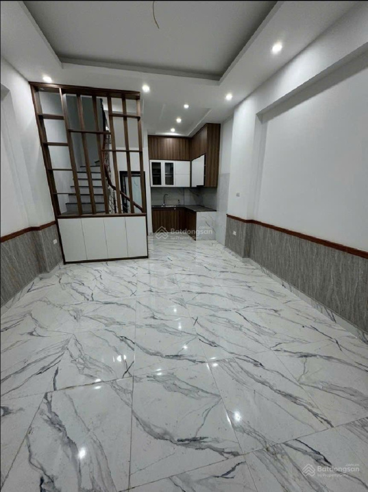  Chính chủ cần bán nhà gấp Tây Mỗ, ngõ nông, gần ô tô. Đt 42m, mt 4m, 5.2 tỷ 
