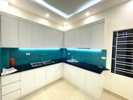  Nhà lô góc 4 tầng Minh Khai -HBT -diện tích 40M-mặt tiền 6M-ngõ thông-ở ngay. 