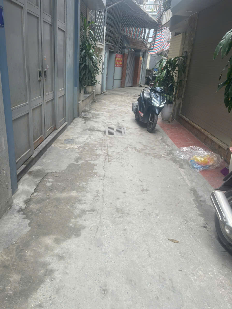  NHÀ ĐẸP HOÀNG MAI NGÕ ÔTÔ CHÁNH  XE MÁY. NHÀ ĐẸP CHONG TẦM TAY. 