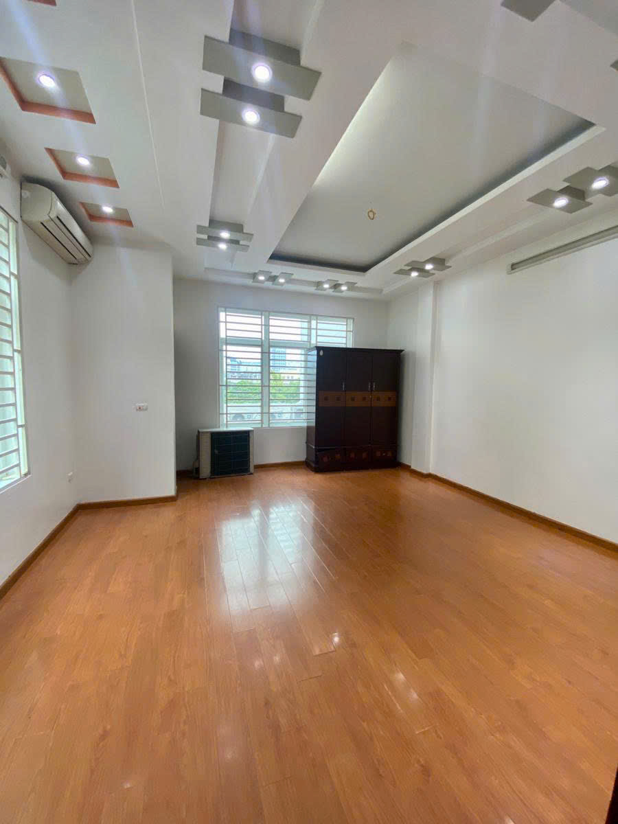  Bán nhà phân lô Trần Quang Diệu - Trước nhà 7m ngõ nông gần phố 55m mặt tiền 4,8m 
