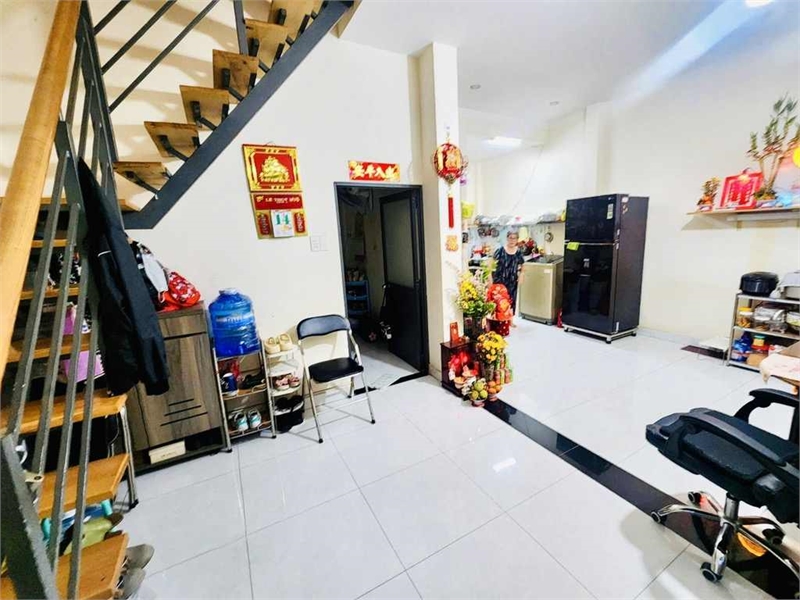  NHÀ ĐẸP NGAY CHỢ TÂN QUY Q7 DT40m2 NGANG KHỦNG 6M50 