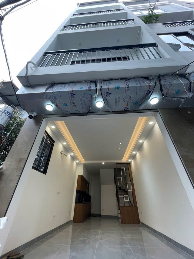  NHÀ MỚI ĐẸP Ở LUÔN Lệ Mật-Long Biên  35m2,X 5 Tầng, mặt tiền  3.8m, 6.46 tỷ. 