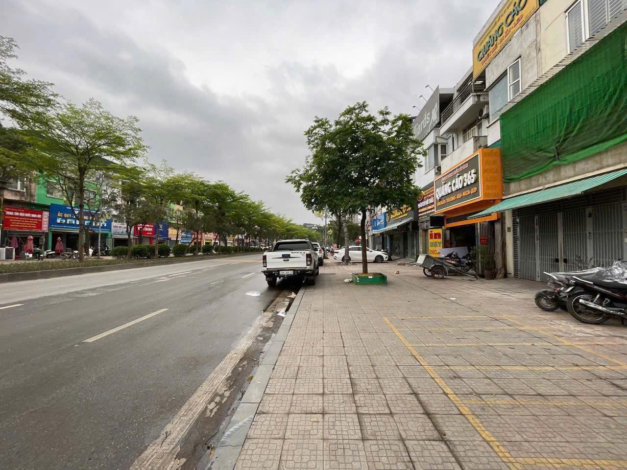  mặt phố Đống Đa,31 tỷ,80m2,mt5m,phân lô ,vỉa hè,kinh doanh sầm uất,sổ vuông A4 