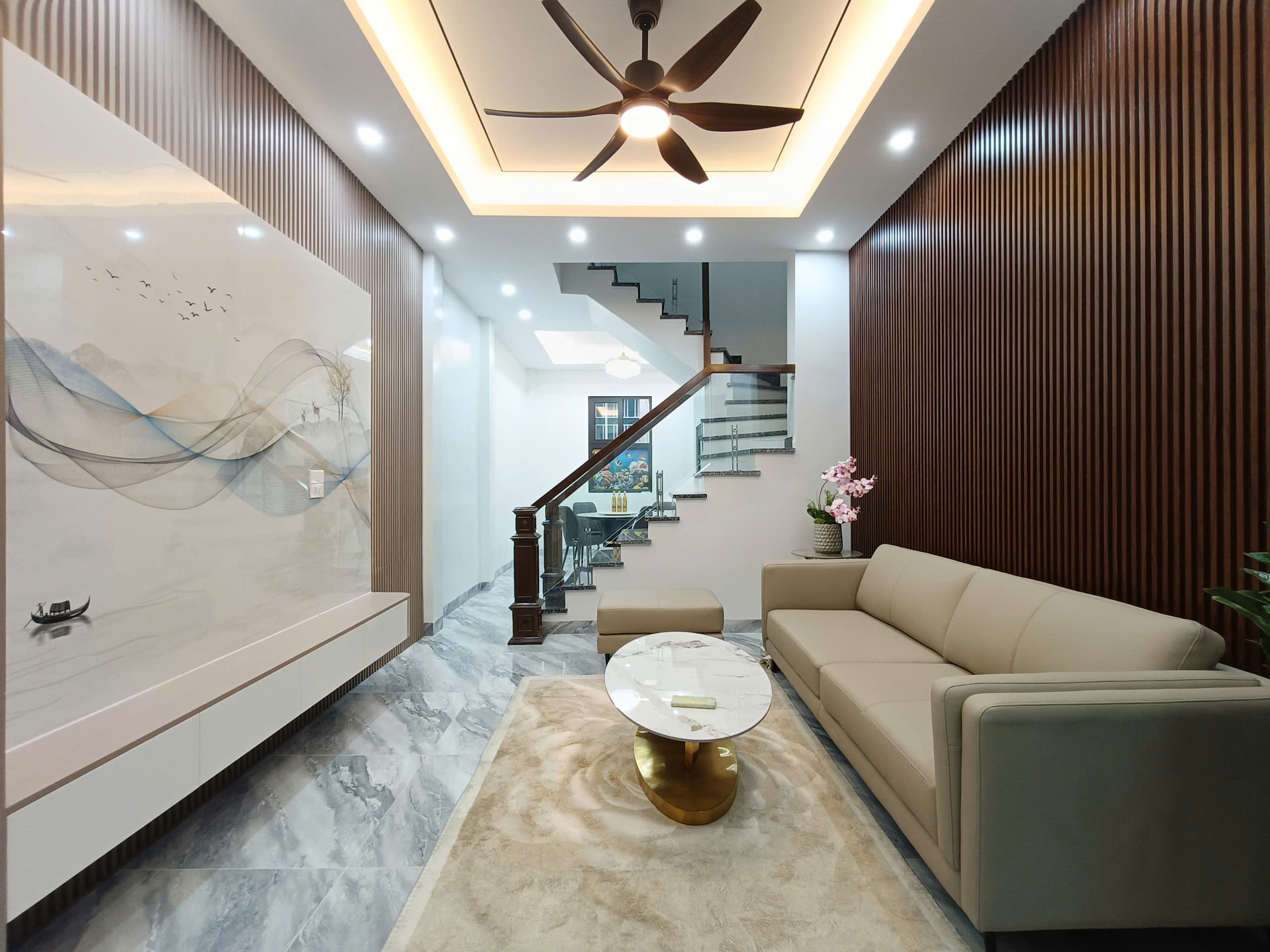  Chính Chủ Bán Nhà Phố Chùa Láng - 50m2 x 5T x MT 4m, Nở Hậu, Nhà Mới Full Nội Thất 