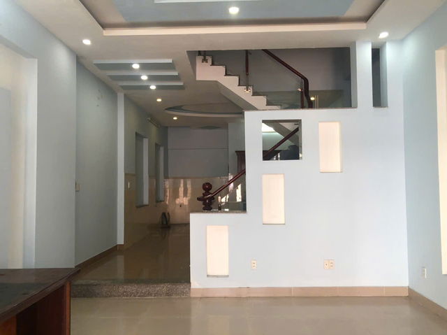  bán nhà hẻm xe hơi thạnh lộc 15, cách đường lớn hà huy giáp 50m2, phường thạnh lộc q12, nhà thông thoáng sạch sẽ, sổ vuông, DT: 90m2, giá nhỉnh 5 tỷ 