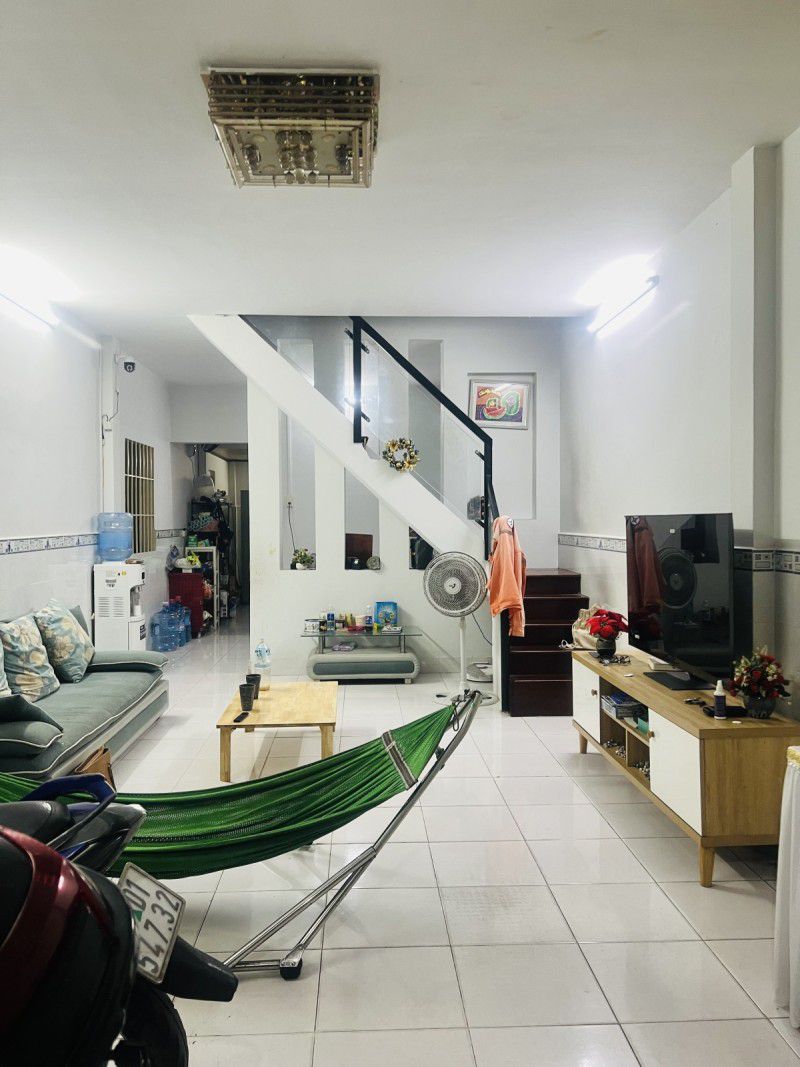  TÂN PHÚ - CHỦ NGỘP BANK HƠN 3 TỶ - GẤP BÁN - DT 60M2 - SỔ VUÔNG VỨC - 2 TẦNG - 3PN - GẦN HXH! CHỈ NHỈNH 4 TỶ 