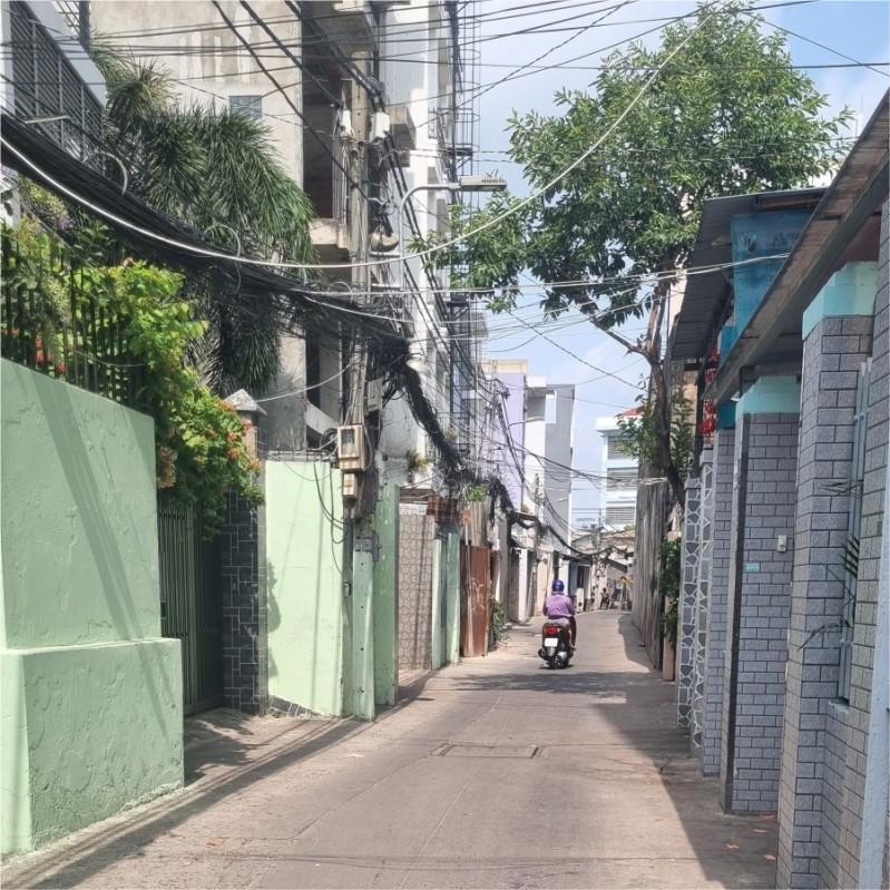  Bán nhà Âu Dương Lân, Quận 8, 72m², Hẻm xe hơi, Giá 6.7 tỷ 