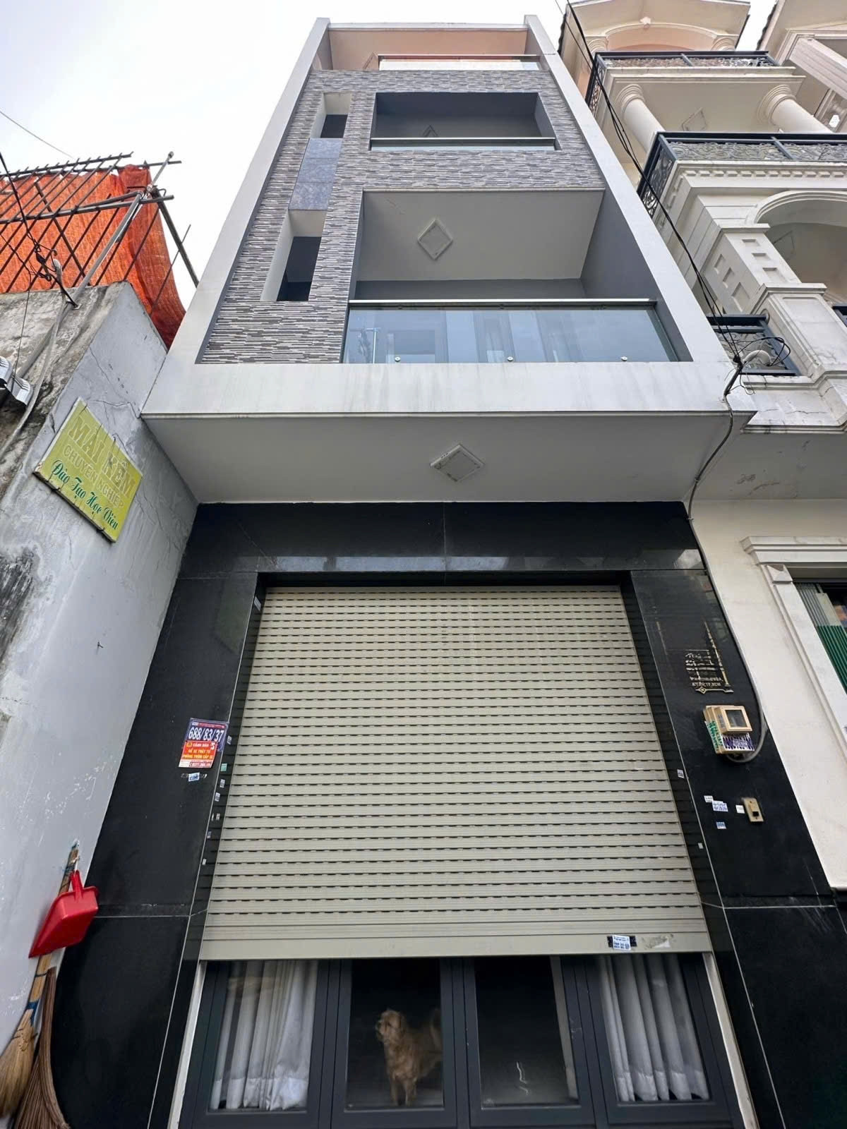  TÂN KỲ TÂN QUÝ DT: 59M2 ( 4 X 15 ) - 4 TẦNG - 4PN - BTCT - HẺM XE HƠI 