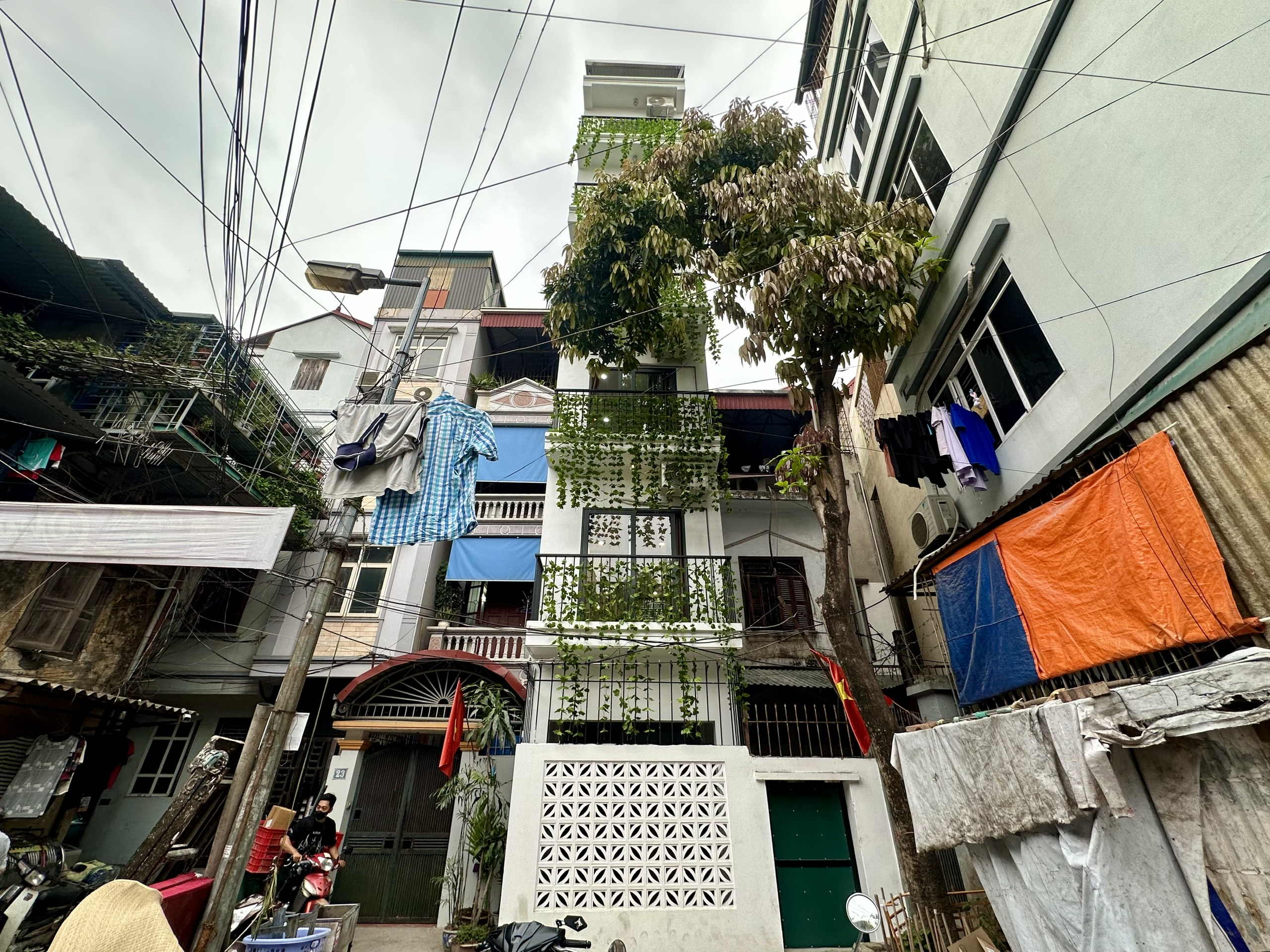  (Tin thật 100%) Bán CHDV 2 mặt tiền 59m2 x 10CH phố Dương Khuê - Dòng tiền 1 tỷ/năm - Cách ô tô 30m 