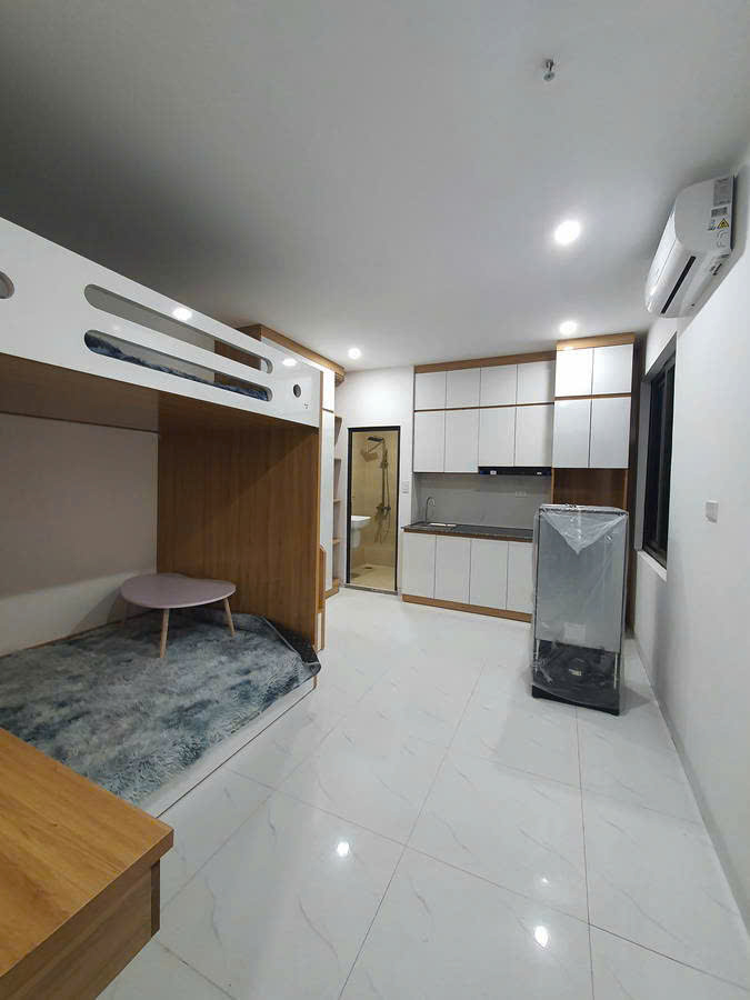  GÀ ĐẺ TRỨNG TRUNG TÂM QUẬN CẦU GIẤY 
     DT 61M, 6T. GIÁ 16.5 TỶ ( có TL) 