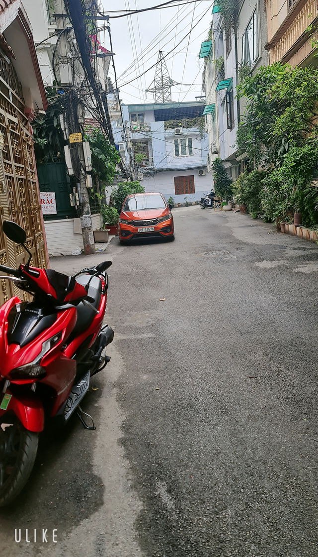  BÁN NHÀ MẶT NGÕ Ô TÔ DỪNG ĐỖ NGÀY ĐÊM Phố Hào Nam 39m2,X 5 tầng,mặt tiền 4m,13.8 tỷ. 