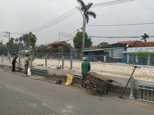  + Bán nhà cách mặt tiền 50m2, thạnh xuân 25, phường thạnh xuân q12, đường nhựa 10m2, sạch sẽ, sổ hồng vuông,DT: 432m2, giá 12 tỷ TL 