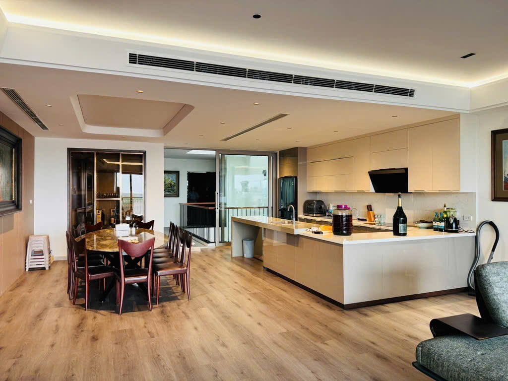  Bán nhanh BT bán đảo Llinh Đàm gần hồ gần công viên cây xanh 250m2 giá rẻ 52 tỷ 