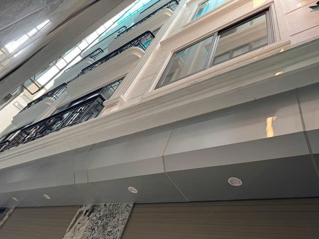  NHÀ MỚI 7 TẦNG THANG MÁY  Trường Chinh 31m2, X  7 tầng,mặt tiền  4.6m,9.7 tỷ Đống Đa. 