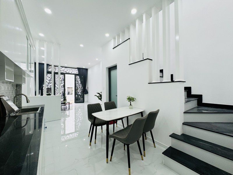  SIÊU PHẨM ĐẸP MÊ FULL NỘI THẤT -  VỊ TRÍ CỰC VIP TÂN PHÚ - HẺM CHUẨN 3M GẦN MT - 38M2 NGANG ĐẸP 4M - SỔ VUÔNG A4 - CHỈ 4.8 TỶ 