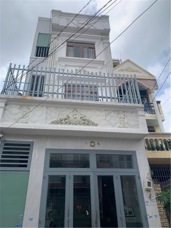  GẤP BÁN- CHDV TRUNG MỸ TÂY  - 2 MẶT TIỀN HẺM XE TẢI THÔNG - 125M2 - 16 PHÒNG - DÒNG TIỀN 30TR/THÁNG - GIA 7.6 TỶ 