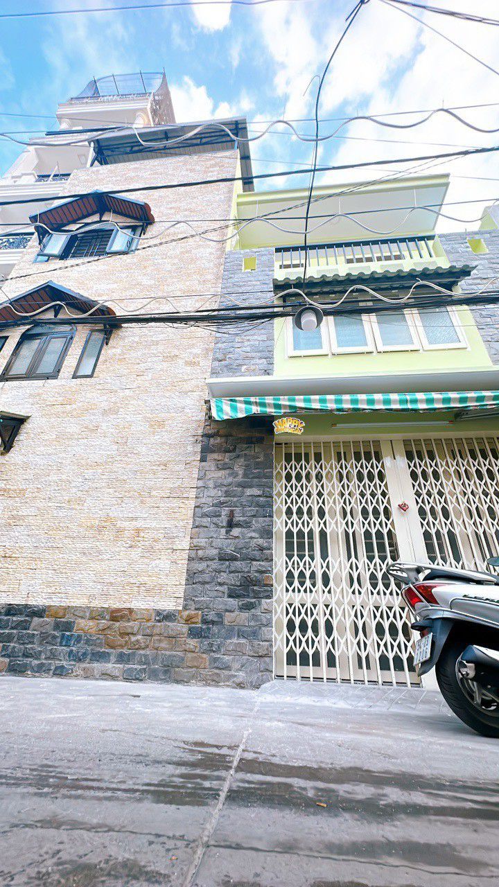  NHÀ 4 TẦNG - ĐƯỜNG TÔN THÁT THUYẾT - QUẬN 4 - 3 PN - HẺM XE HƠI - GIÁ CHỈ 4.7 TỶ 