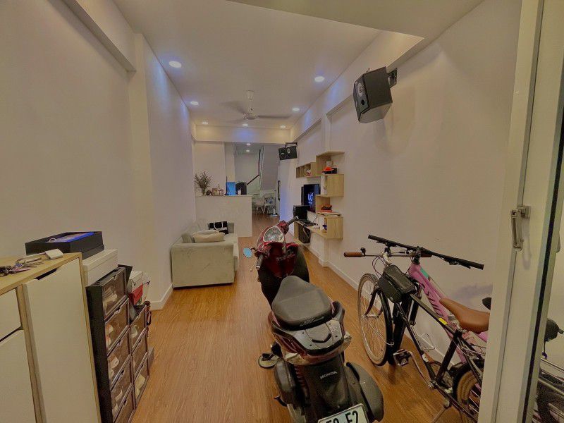  NHÀ MỚI ĐẸP TRUNG TÂM PHÚ NHUẬN GIÁP QUẬN 3 VÀ QUẬN 1, 2 CĂN RA MẶT TIỀN, GẦN 40M2, 2 TẦNG KIÊN CỐ, TẶNG HẾT NỘI THẤT, CHỈ 3.X TỶ 