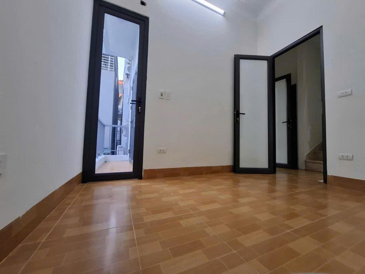  BÁN NHÀ BÙI XƯƠNG TRẠCH THANH XUÂN - NHÀ DÂN XÂY CHẮC CHẮN - DT 30M2 GIÁ HƠN 5 TỶ 