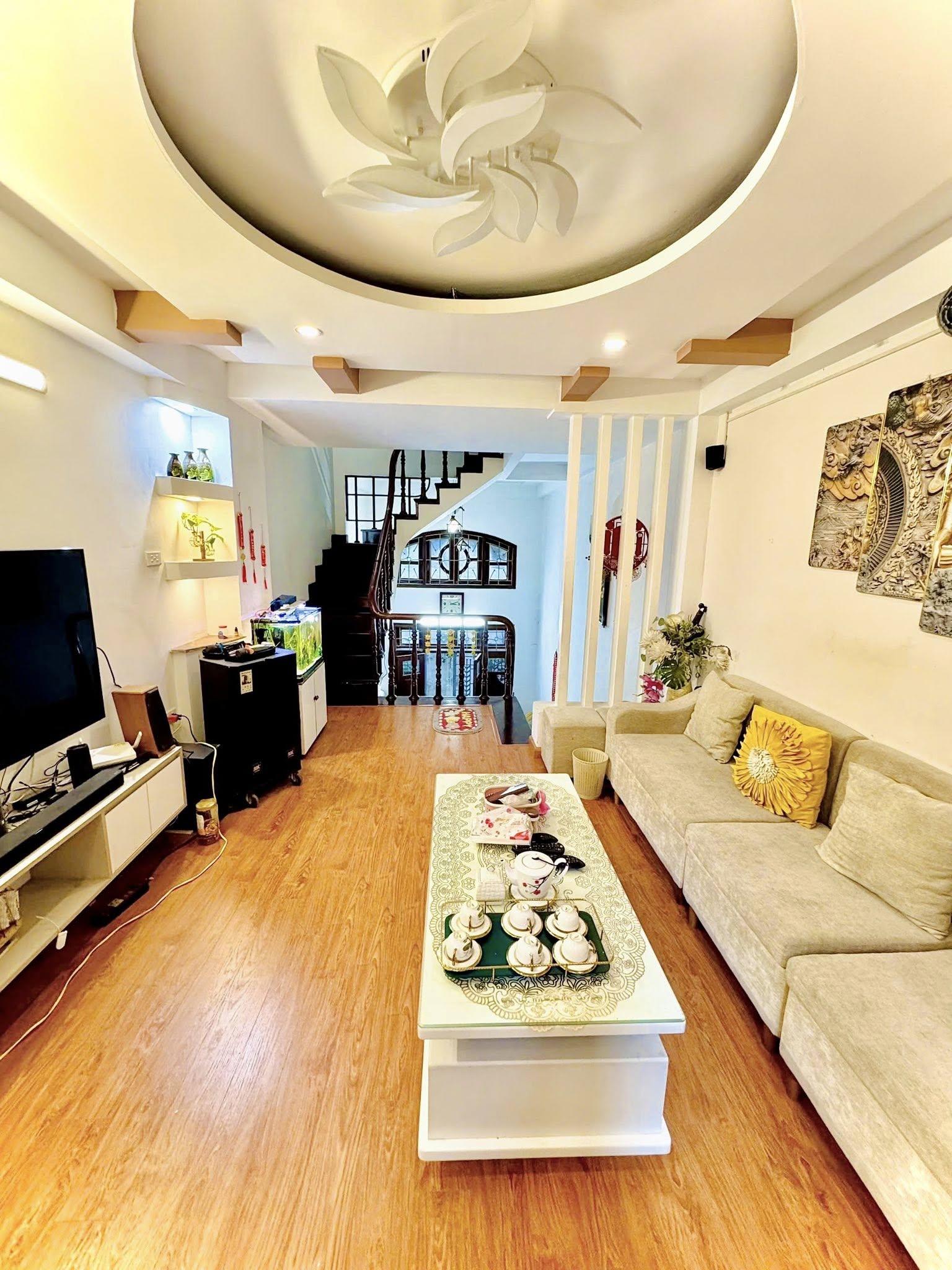  BÁN NHÀ VU TRỌNG PHỤNG ! SIÊU NET .40M.5T.3,5M MT GIÁ 9 TỶ . 