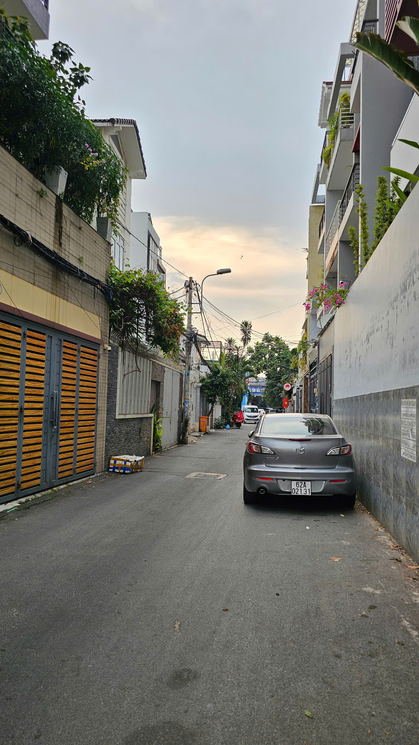  BIỆT THỰ KIỀU ĐÀM VIP Q7 PHƯỜNG TÂN HƯNG 

NGANG 8 DÀI 15 M

ĐÚC 5 TẤM 