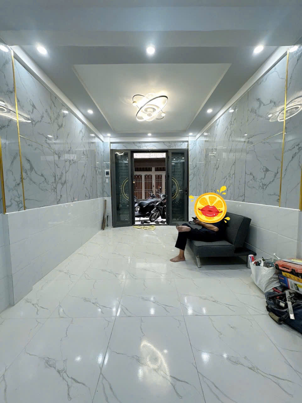  SÁT MẶT TIỀN HOÀNG DIỆU 
TRUNG TÂM Q4 -200 M Q1,Q2..
CÓ 4 TỶ 