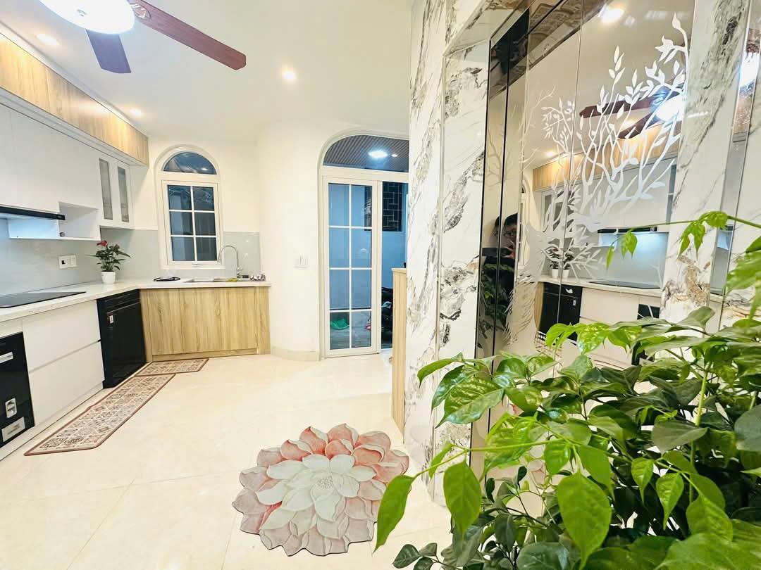  BA ĐÌNH - NHÀ 7 TẦNG CÓ THANG MÁY - GẦN LĂNG BÁC, NGÕ THÔNG, SÁT PHỐ 