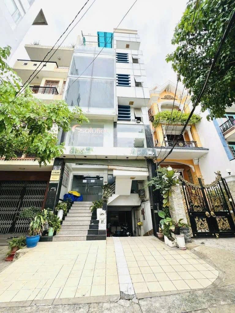  BÁN TOÀ NHÀ VĂN PHÒNG PHÚ NHUẬN- DTHU 80TRIỆU/THÁNG - DT 90M2(6mX15m)- 7 TẦNG HẦM - THANG MÁY - GIÁ 18  TỶ 