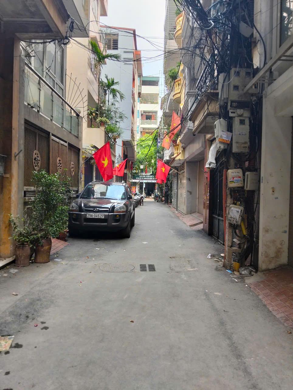  AI Bán nhà 360m2, 5 tầng, 6PN, 5WC, Khương Mai, Thanh Xuân, 22 tỷ, sổ đỏ 
