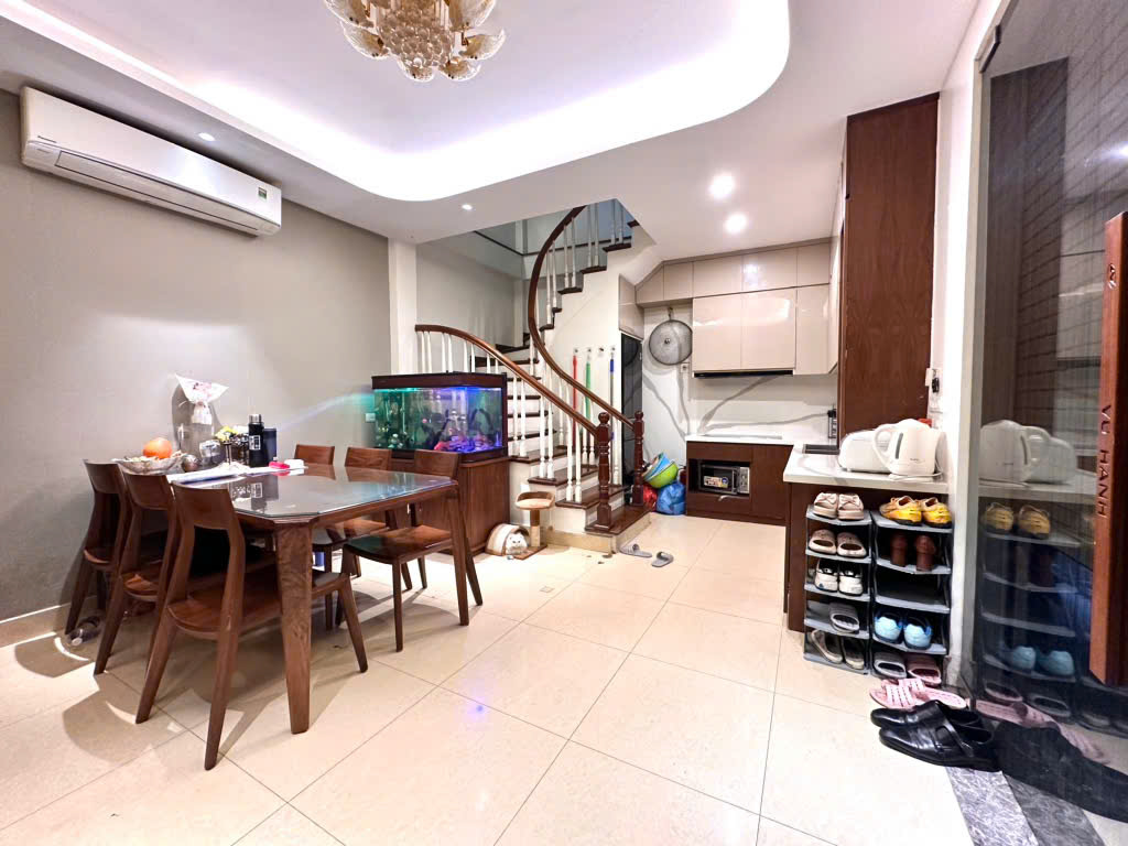  HIẾM TT HAI BÀ TRƯNG, NGÕ NÔNG GẦN PHỐ, 2 THOÁNG TRƯỚC SAU, 5 PHÚT LÊN PHỐ CỔ 62M NHỈNH 11 TỶ 0965549363 