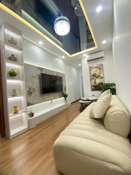  Bán gấp căn hộ 2PN, 2WC full nội thất tại Thi Sách, Hai Bà Trưng, 65m2, giá 4.85 tỷ. LH: 0366 051 7ac 
