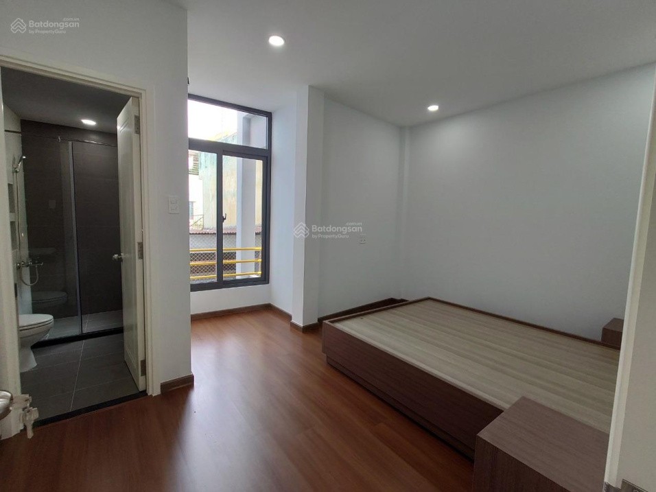  Bán nhà Nguyễn Tri Phương, Q.10, diện tích khủng 180m2, giá 7.2 tỷ 
