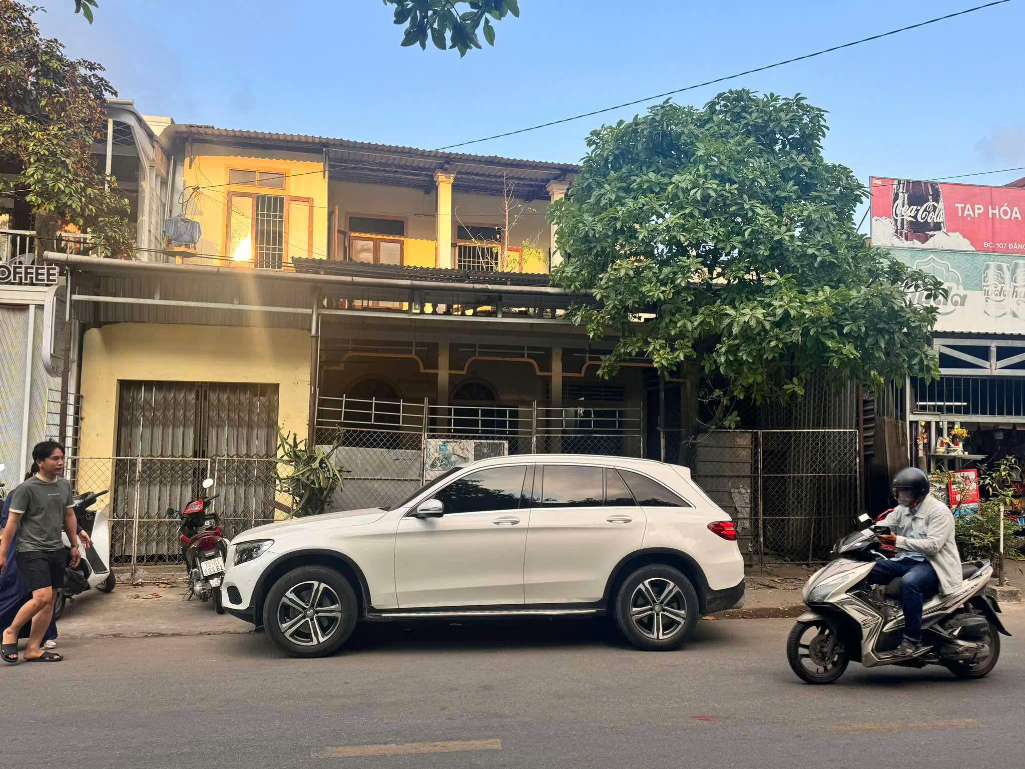  ⚠️ ????  Bán Nhà 2 tầng mặt tiền kinh doanh Đặng Huy Trứ ngang S:128m ngang 10m Giá 7.x tỉ 