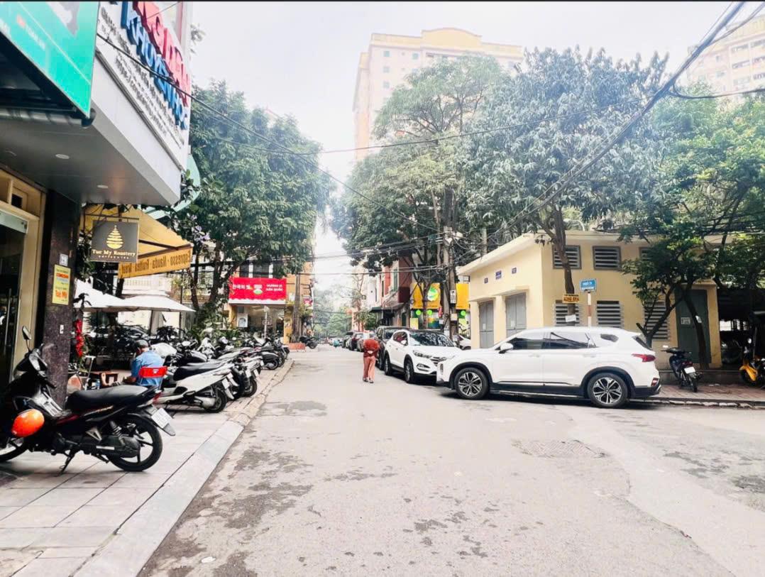  BÁN NHÀ PHỐ TRẦN DUY HƯNG QUẬN CẦU GIẤY, Ô TÔ TRÁNH 40M2 4 TẦNG 18 TỶ 