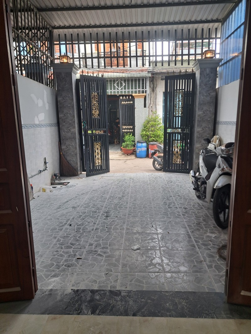  Bán nhà Trệt Lầu Đông Hòa,đường_Sân xe hơi,cách đường lớn chỉ 50m 