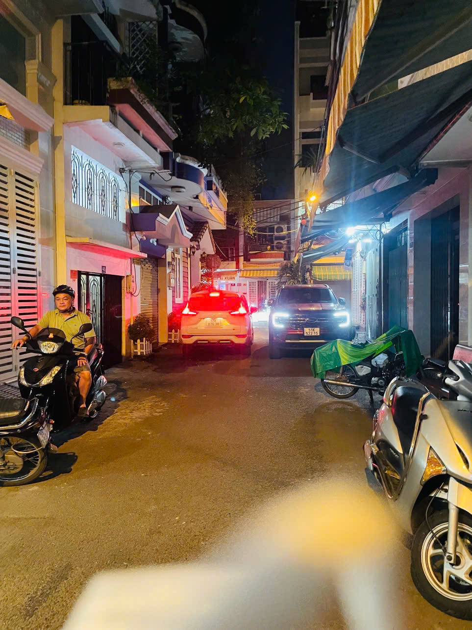  MẶT TIỀN ĐƯỜNG SỐ KHÁNH HỘI 

 XE HƠI TRƯỚC NHÀ 
CÓ 5 TỶ 