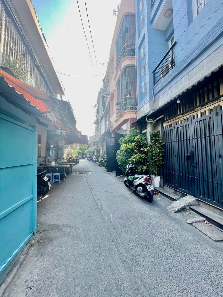  MẶT TIỀN KINH DOANH Q4 
4 TẤM HƠN 2 TỶ 