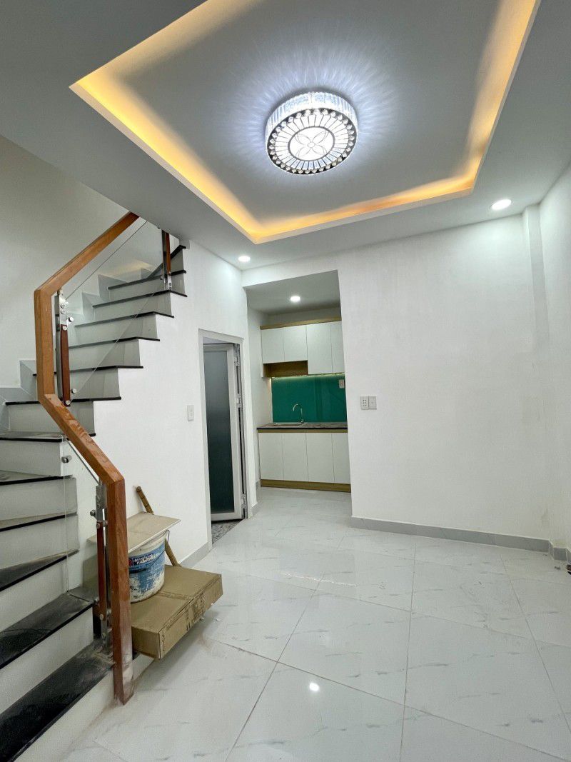  QUẬN 8 - NHÀ MỚI ĐẸP - CAO XUÂN DỤC - SÁT QUẬN 11, QUẬN 5 - CÁCH VÀI PHÚT QUA TRUNG TÂM GIÁ CHỈ 1.75 TỶ 