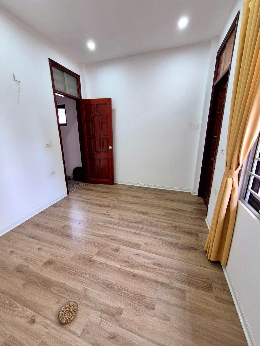  BÁN GẤP NHÀ ĐẸP KHƯƠNG TRUNG THANH XUÂN - LÔ GÓC - NGÕ Ô TÔ 40M2 NHỈNH 8 TỶ 