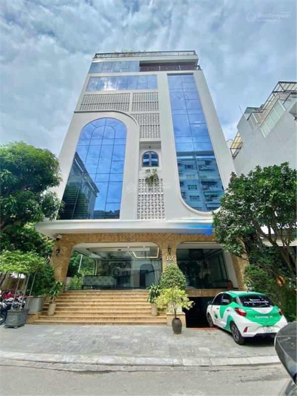 TOÀ VĂN PHÒNG ĐỘI CẤN, BA ĐÌNH 450M2, MT 10M, 2 HẦM 10 NỔI, 3 THANG MÁY, VỈA HÈ 8M, 379 TỶ 