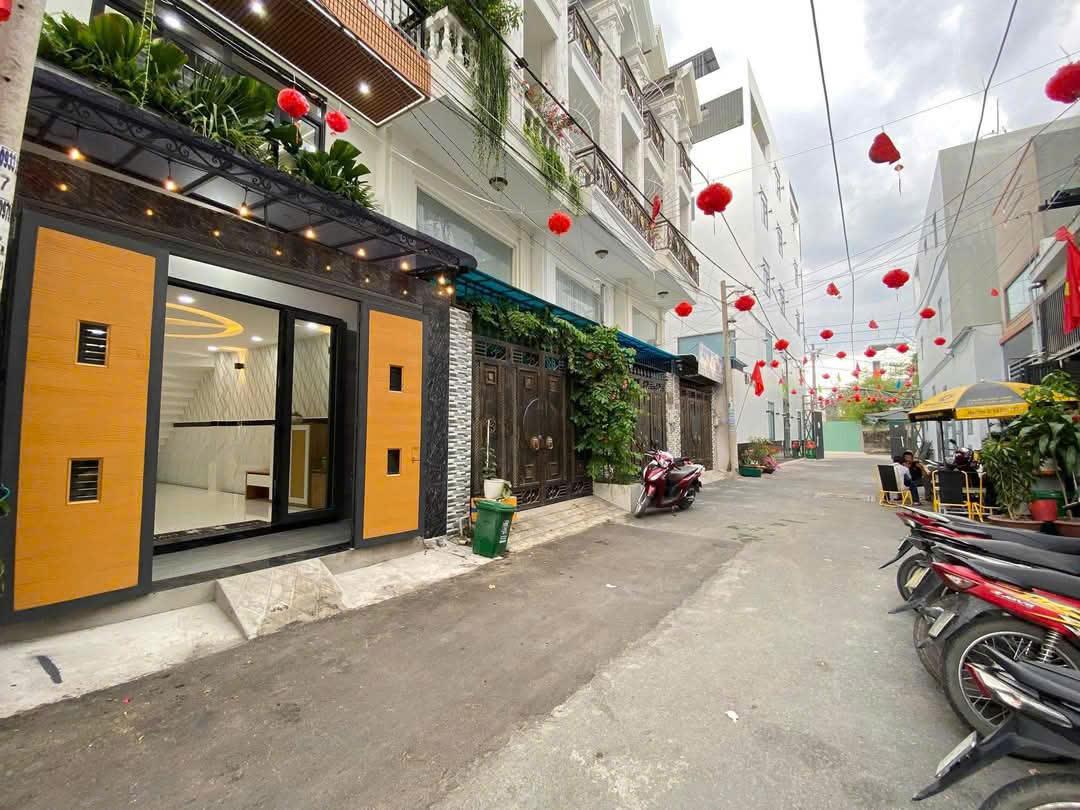  - NHÀ MỚI HXT, DTSD: gần 212m2  tại Thạnh xuân 33, P.Thạnh Xuân, Quận 12, TP.HCM, 6 tỷ. 