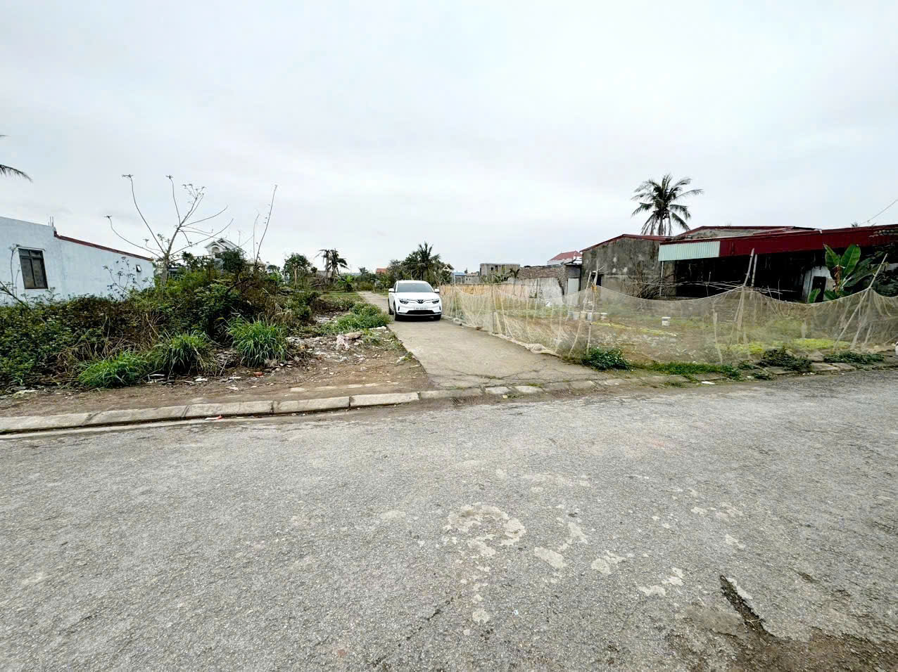  Chính chủ gửi bán lô đất 990 triệu  ngõ  Cát Vũ, Tràng Cát, Hải An Hải Phòng 