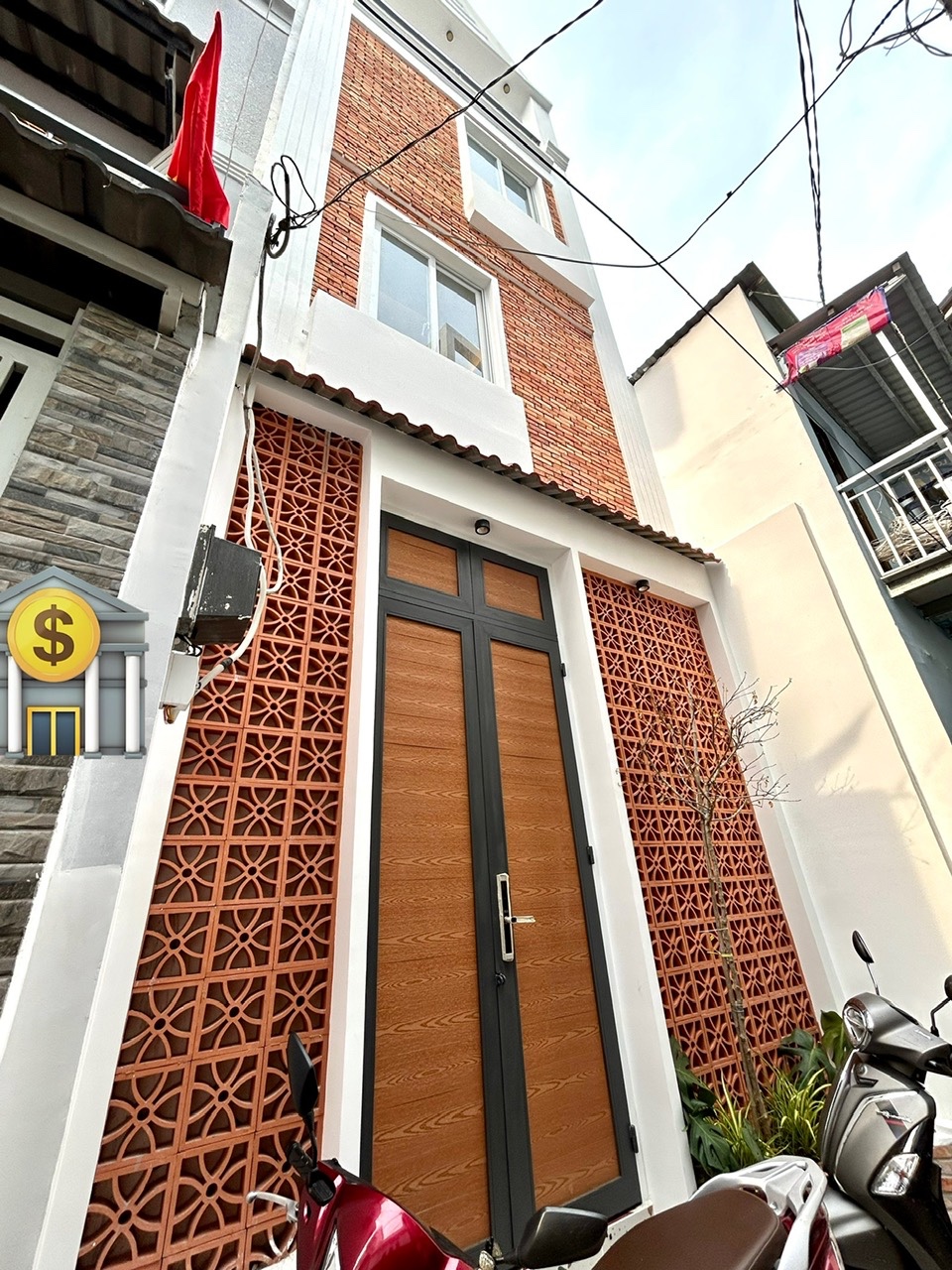  BÁN NHÀ 4 TẦNG, 5 PHÒNG NGỦ, Q.4, GIÁ 6.75TỶ - VỊ TRÍ VÀNG, SỔ HỒNG CHÍNH CHỦ 