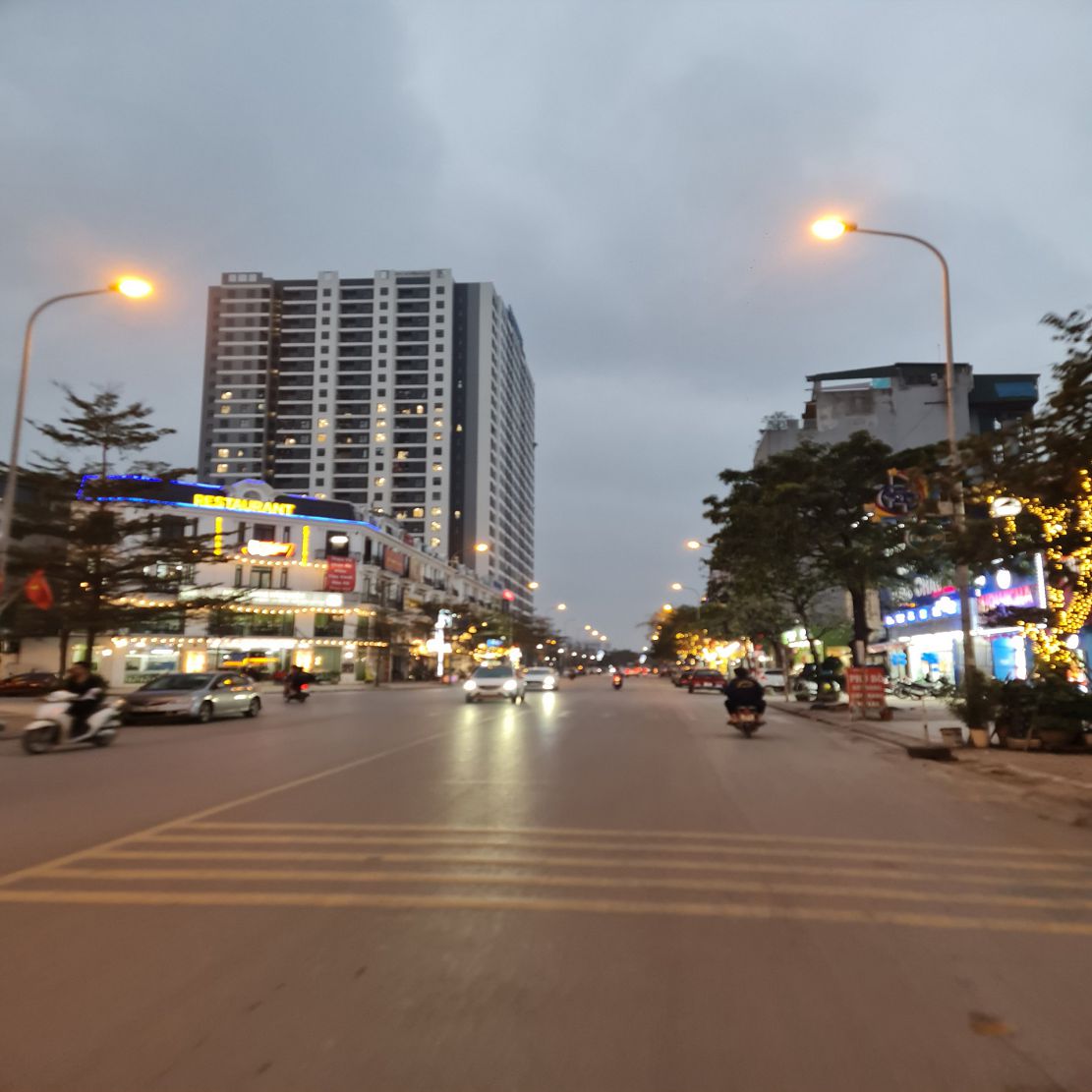  Trục chính chợ khu Ấp Đồn, khu công nghiệp Yên Phong, Bắc Ninh. 101m2 5 tỷ x. 