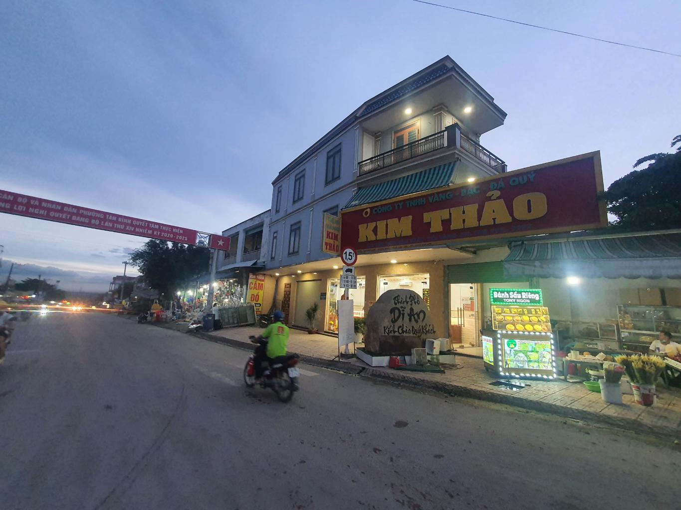  Bán 2768m2 đất thổ cư Nguyễn Thị Tươi, Dĩ An, 57 tỷ, sổ đỏ 