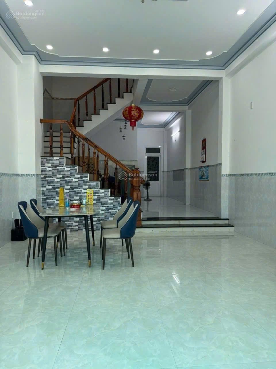  Cho thuê nhà đẹp 90m2 3 tầng khu KDT Lê Hồng Phong 2 giá rẻ 15tr/tháng 
