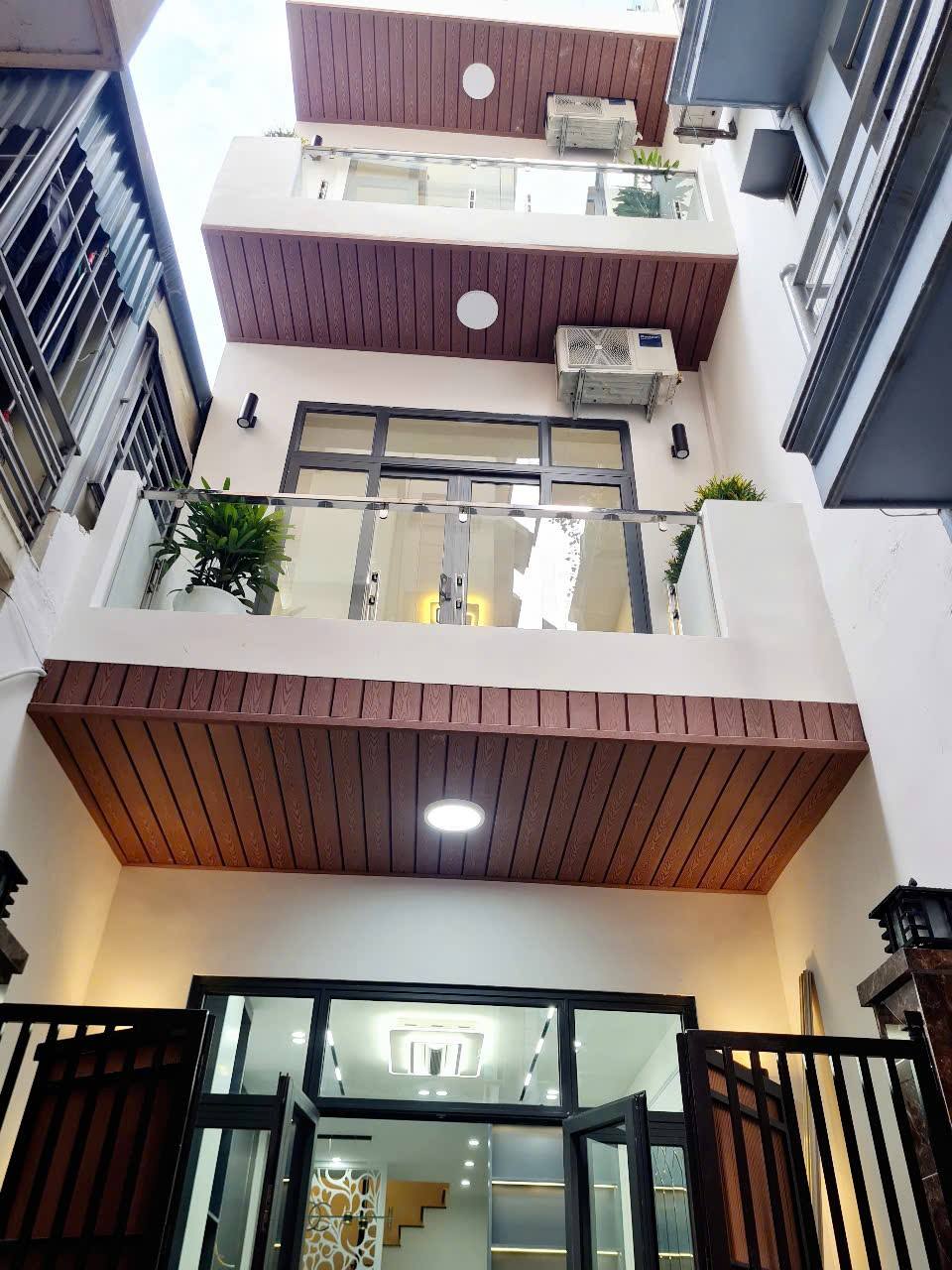  NHÀ MỚI VIP SIÊU HIẾM ĐỘI CẤN-BA ĐÌNH -39M2-4 Tầng-3,5MT-9,6 Tỷ 