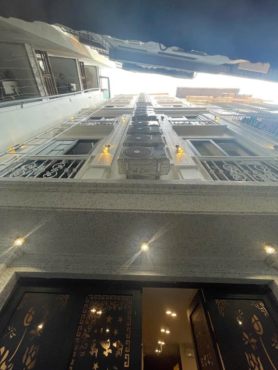  Bán tòa Chung cư mini phố Trịnh Công Sơn, Tây hồ, 70m2 - 7t - mt 6m - 3 bước ra mặt phố - 22 phòng khép kín - nhỉnh 18 tỷ 